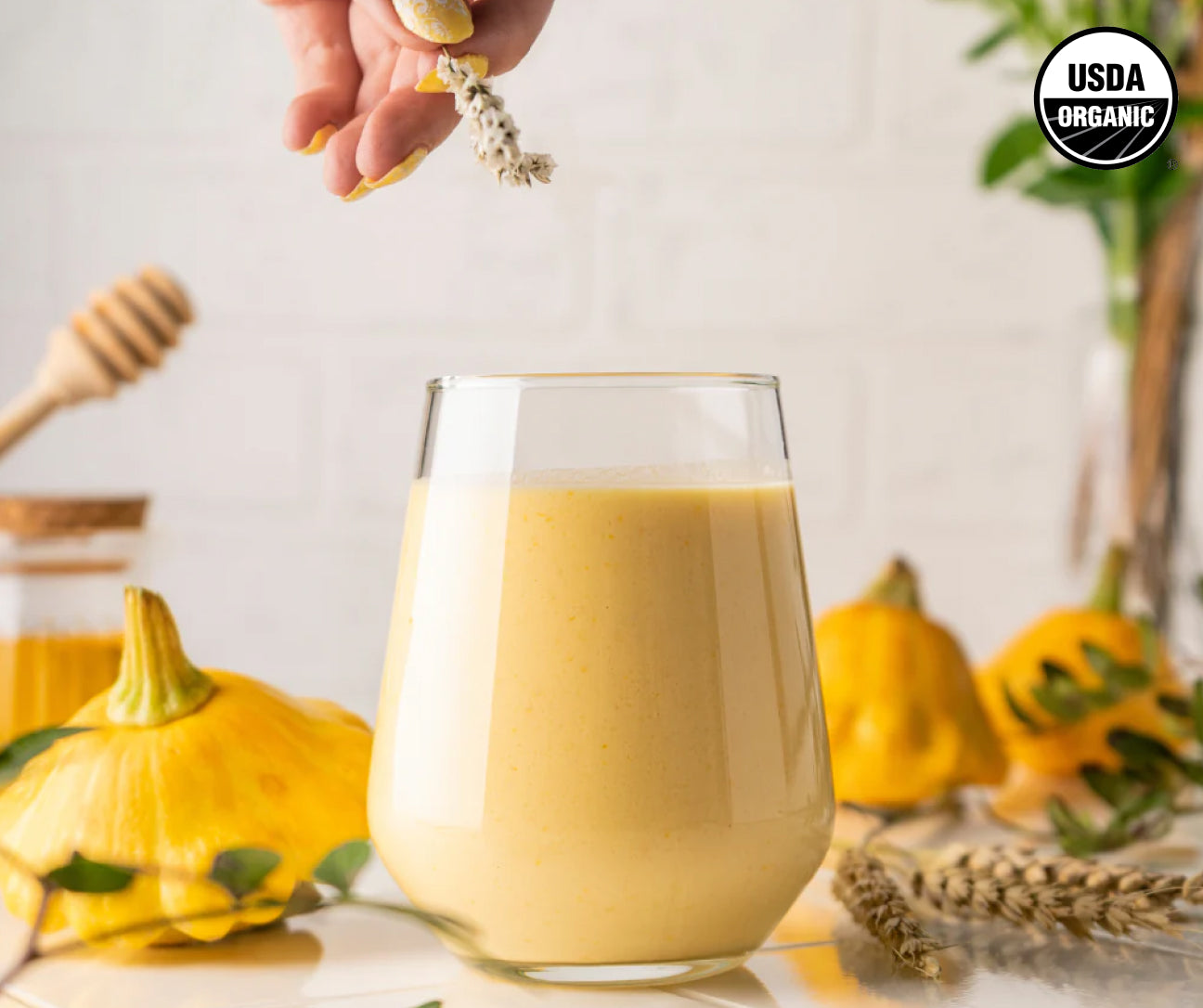 turmeric-latte-starter-kit-b9 1._Turmeric_6e512dba-33d3-4867-a890-51e27d14ee92.jpg